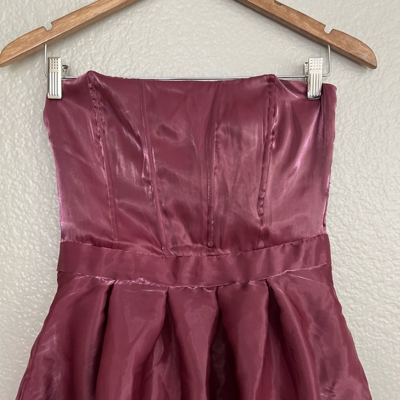 Radiant Direction Mauve Purple Strapless Midi Dress With Pockets - Picture 4 of 11